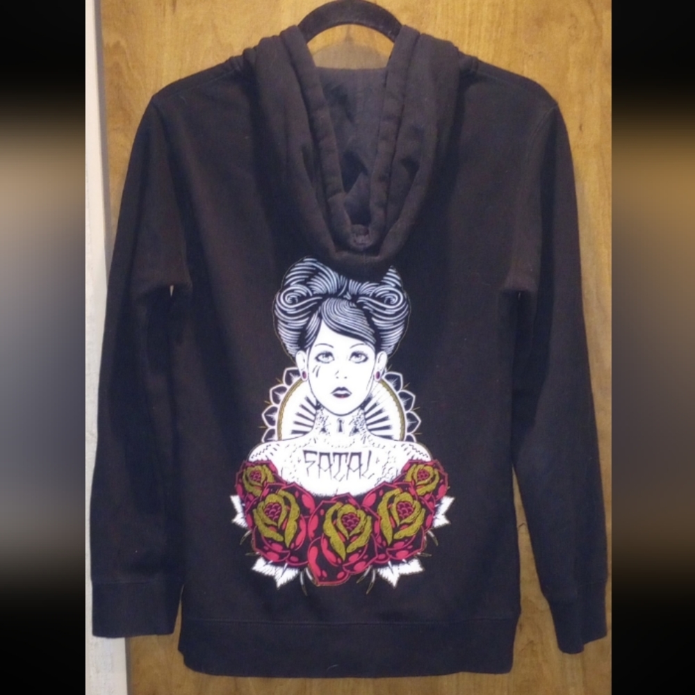 Fatal zip-up hoodie